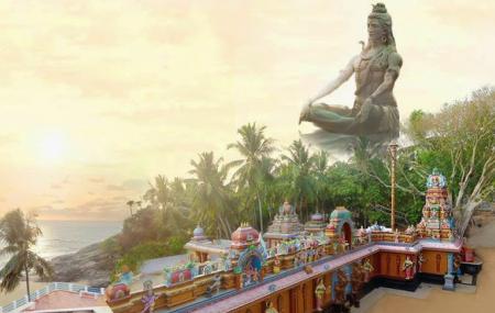 Attractions of Aazhimala Siva Temple